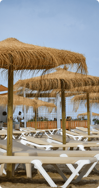 sombrillas y reposeras